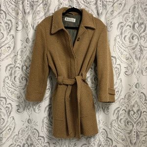 BEIGE WOOL COAT